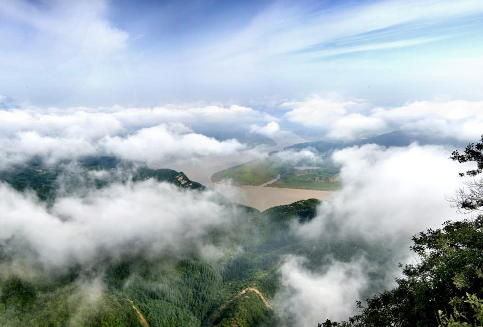 To appreciate beauty - cloud steaming Xia Wei